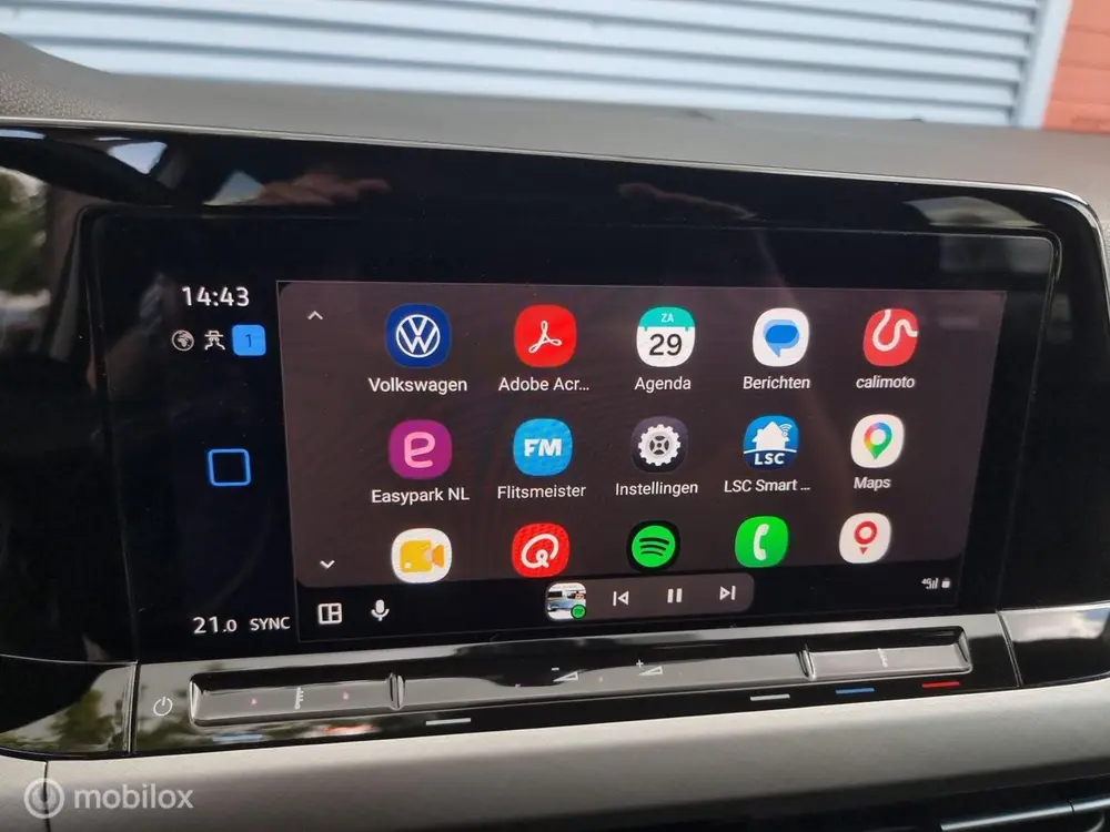 Volkswagen Golf Variant 1.0 eTSI Life Business DSG Automaat uit 2020, foto 15