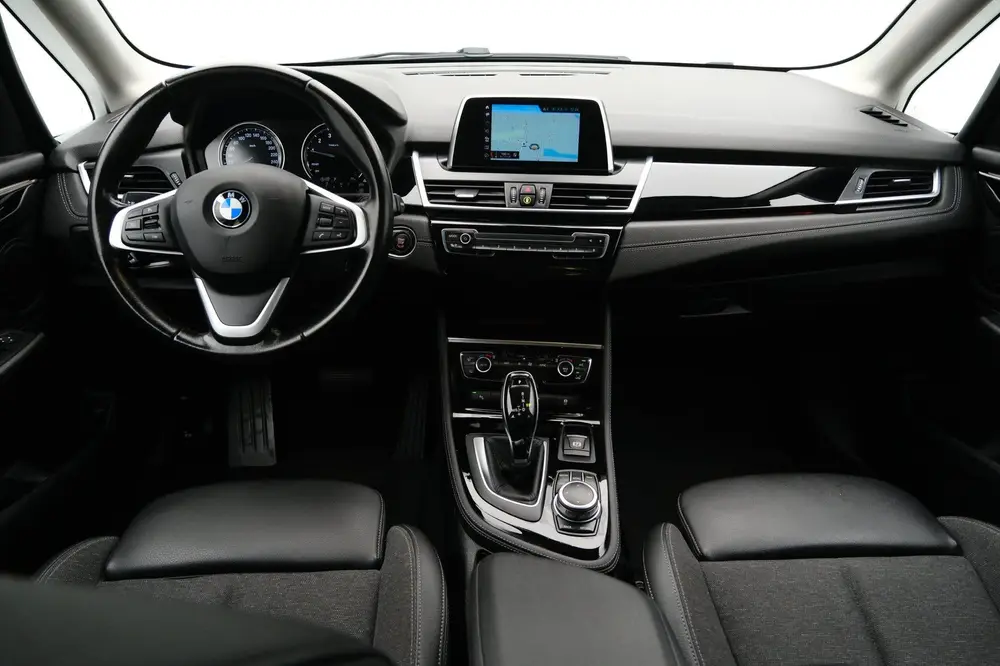 BMW 2-Serie 218i Executive Cam|Clima|LED uit 2019, foto 5