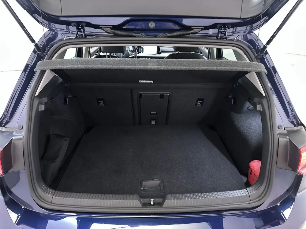 Volkswagen Golf 1.0 TSI 110pk Life Sfeerverlichting Navigati uit 2022, foto 18