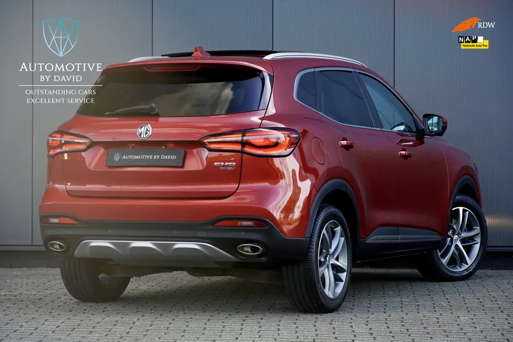 MG EHS 1.5 TGDI 258 pk LUXURY HYBRID AUTOMAAT / PANORAMADAK uit 2022, foto 2
