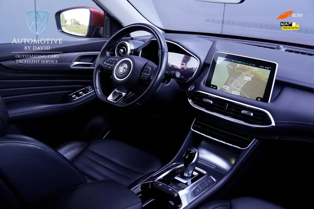 MG EHS 1.5 TGDI 258 pk LUXURY HYBRID AUTOMAAT / PANORAMADAK uit 2022, foto 8