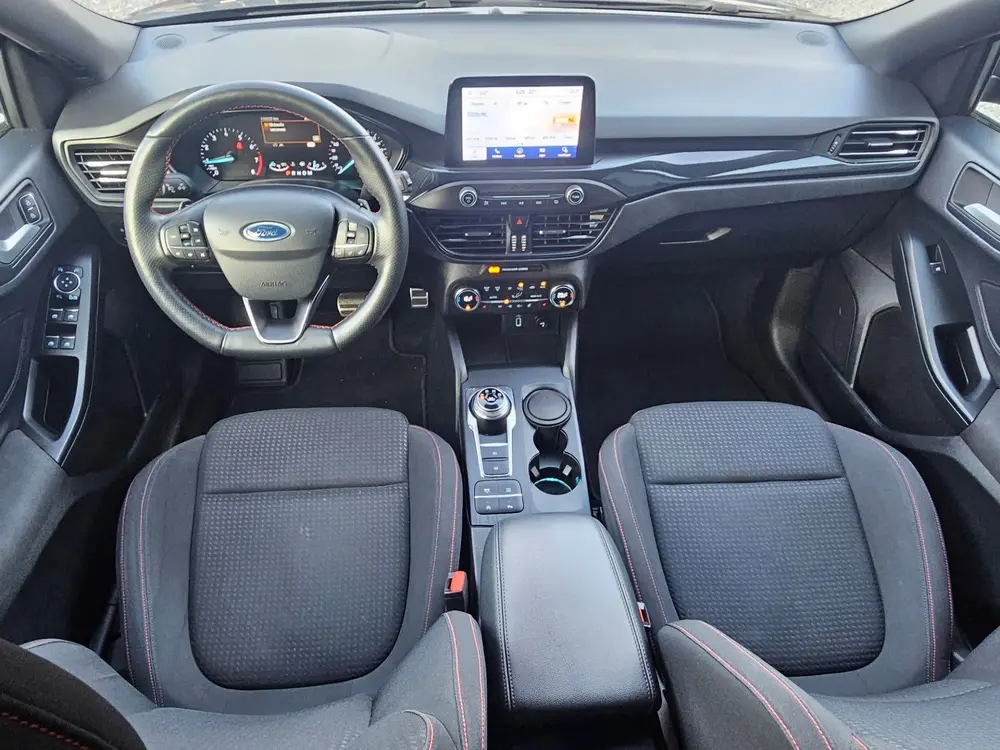 Ford Focus Wagon 1.0 EcoBoost Titanium ST-Line Business Zeer uit 2019, foto 3