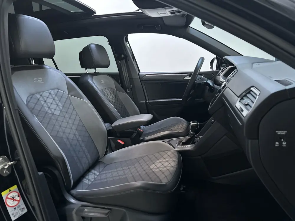 Volkswagen Tiguan Allspace 1.5 TSI R-Line Business+ 7p. LED uit 2022, foto 2