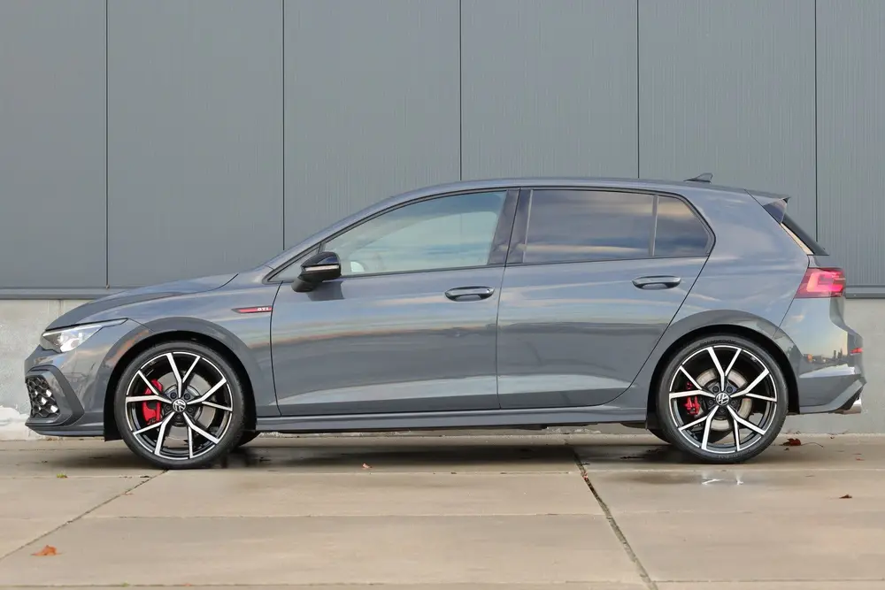 Volkswagen Golf GTI DCC IQ Lights 19" Estoril uit 2022, foto 4