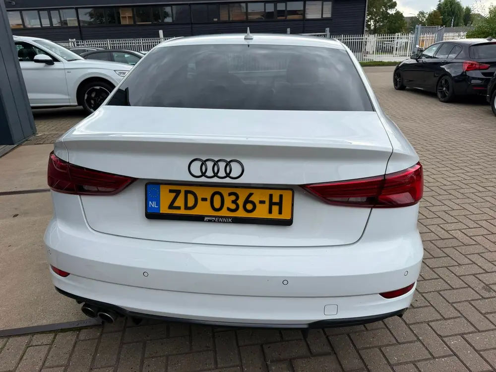 Audi A3 1.5 TFSI CoD Sport S Line Edition / Pano / uit 2019, foto 10