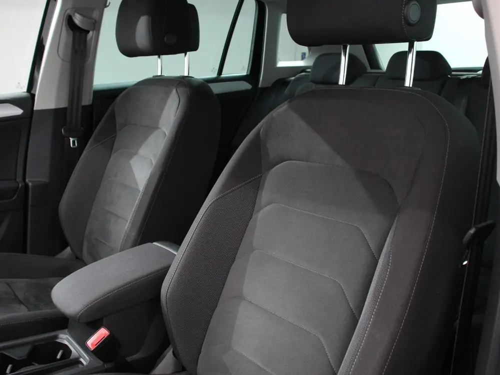 Volkswagen Tiguan 1.5 TSI Comfortline Team DSG Navigatie App uit 2020, foto 10