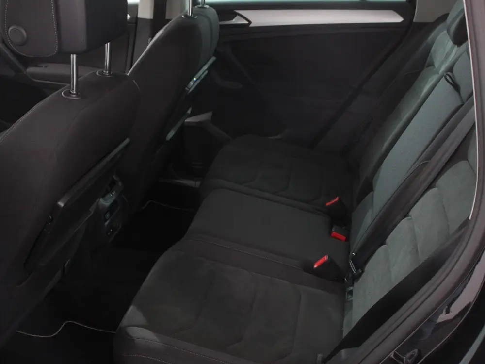 Volkswagen Tiguan 1.5 TSI Comfortline Team DSG Navigatie App uit 2020, foto 11