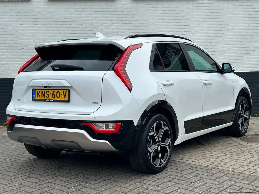 Kia Niro 1.6 GDi Hybrid DynamicLine uit 2023, foto 3