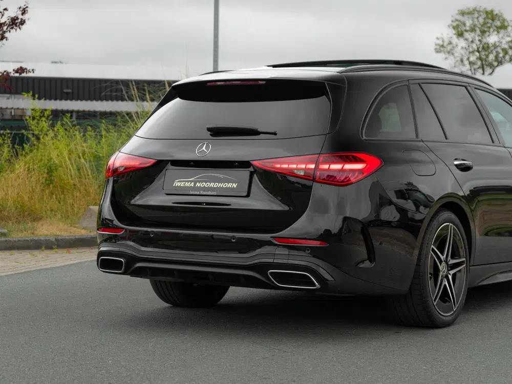 Mercedes-Benz C-Klasse 300 e AMG uit 2023, foto 13