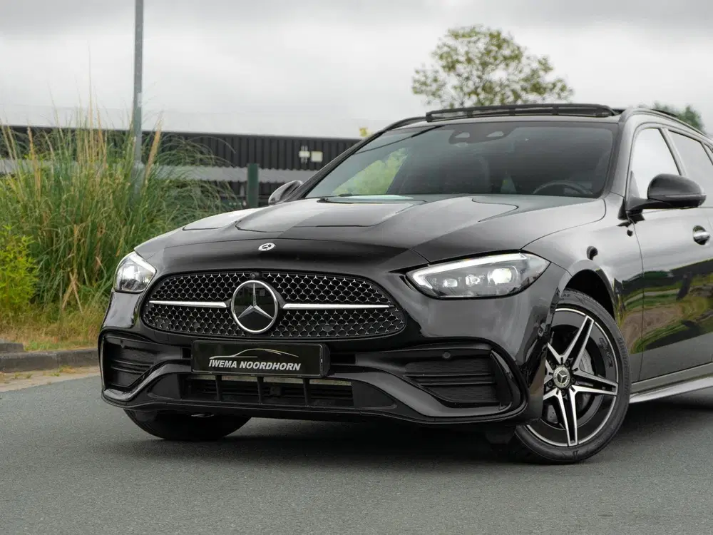 Mercedes-Benz C-Klasse 300 e AMG uit 2023, foto 4