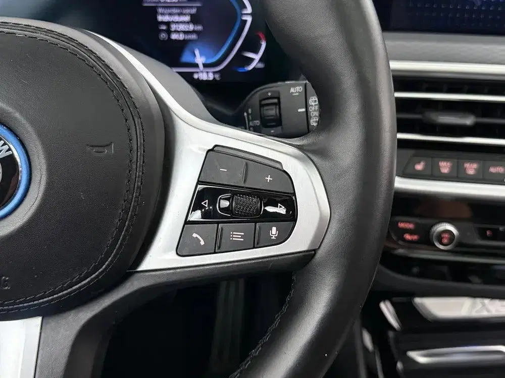 BMW iX3 Executive 80 kWh M-Sport uit 2022, foto 11
