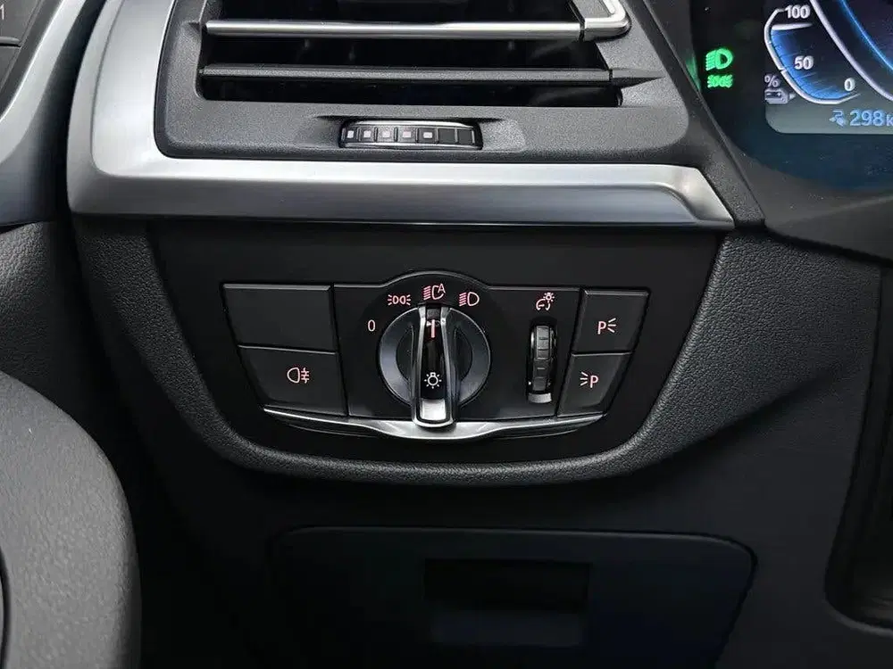 BMW iX3 Executive 80 kWh M-Sport uit 2022, foto 19