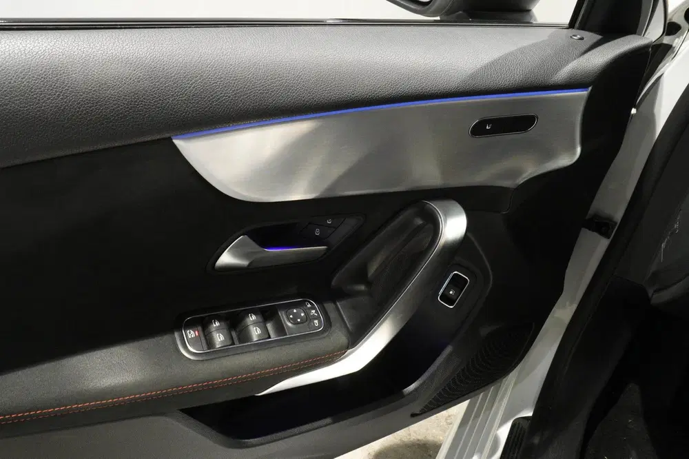 Mercedes-Benz A-Klasse 250 e AMG Night Trekhaak uit 2022, foto 11