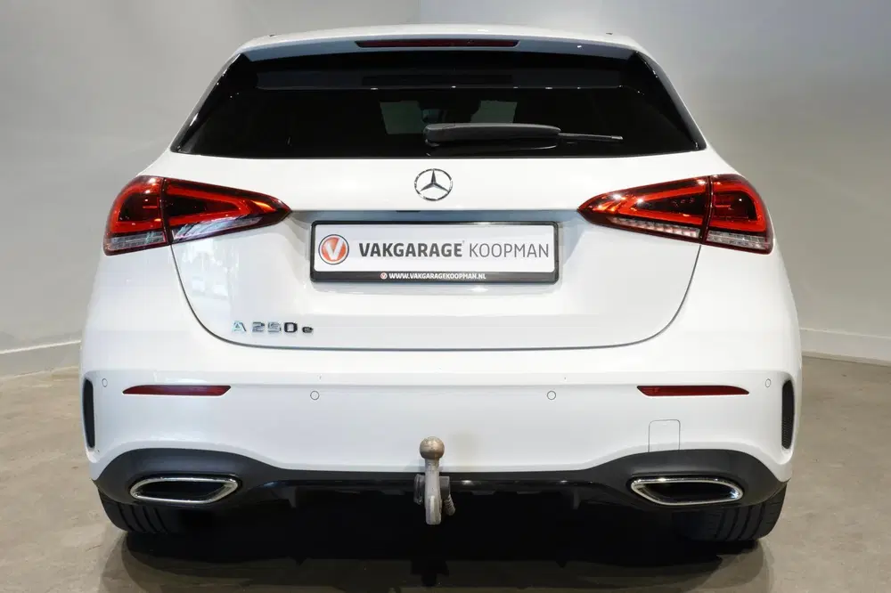 Mercedes-Benz A-Klasse 250 e AMG Night Trekhaak uit 2022, foto 12