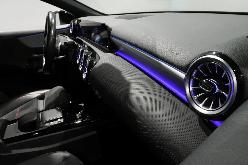 Mercedes-Benz A-Klasse 250 e AMG Night Trekhaak uit 2022, foto 5