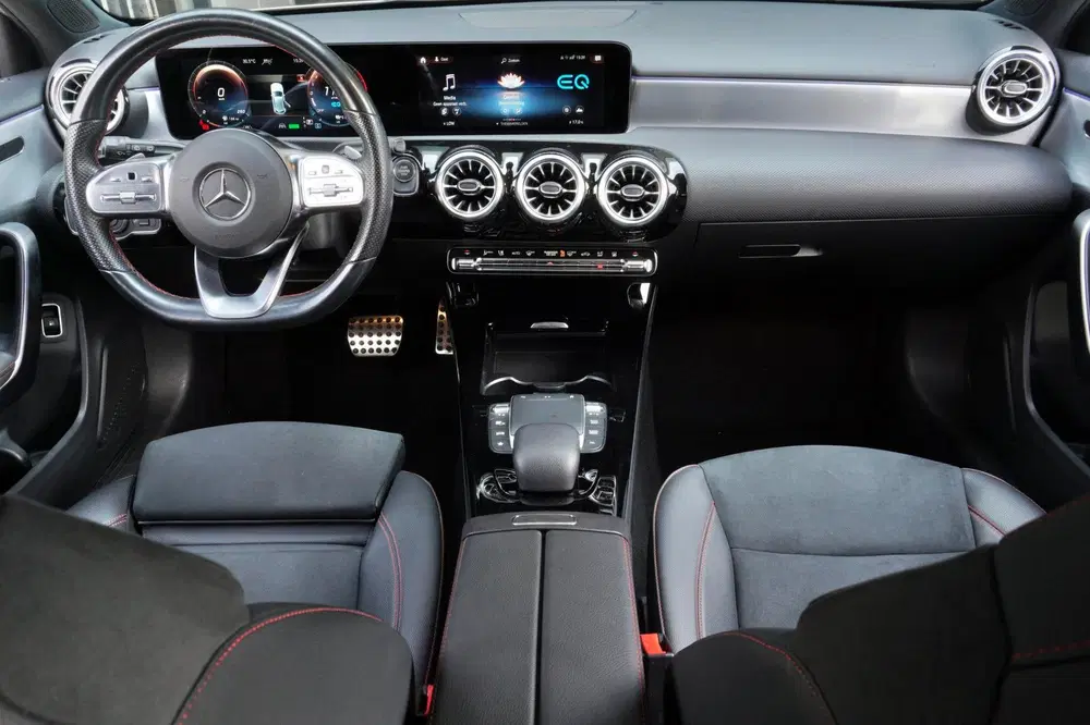 Mercedes-Benz A-Klasse 250 e AMG Night Trekhaak uit 2022, foto 8