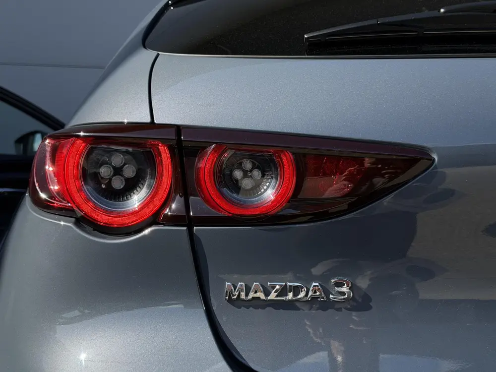 Mazda 3 2.0 e-SkyActiv-G M Hybrid 122 Comfort met uit 2020, foto 12