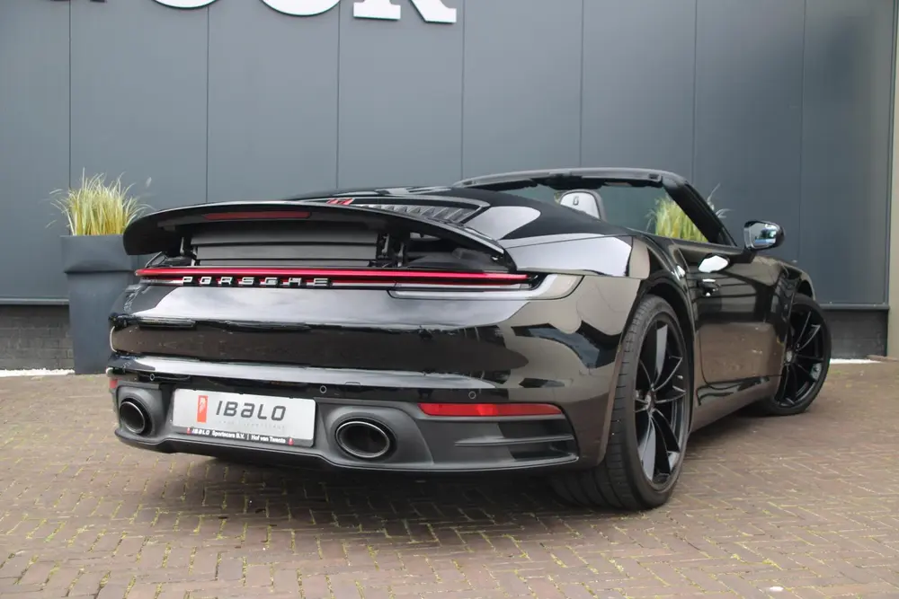 Porsche 911 Carrera S Cabrio (992) 450pk uit 2021, foto 19