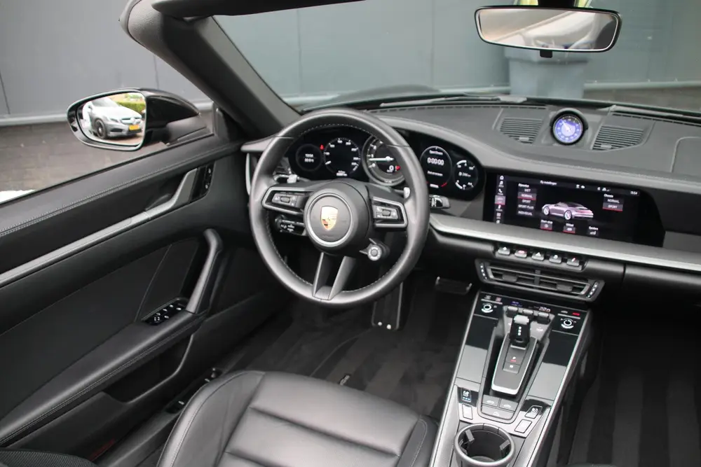Porsche 911 Carrera S Cabrio (992) 450pk uit 2021, foto 4