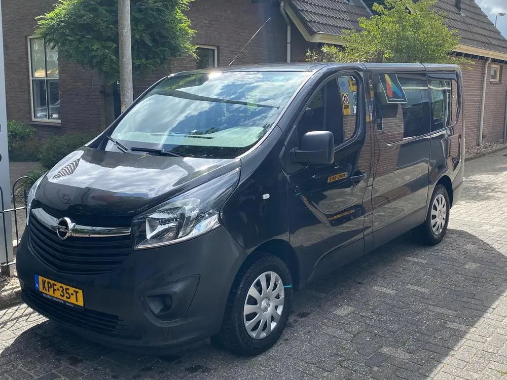 Opel Vivaro 1.6 CDTI L1H1 Innovation 9-Persoons uit 2019, foto 2