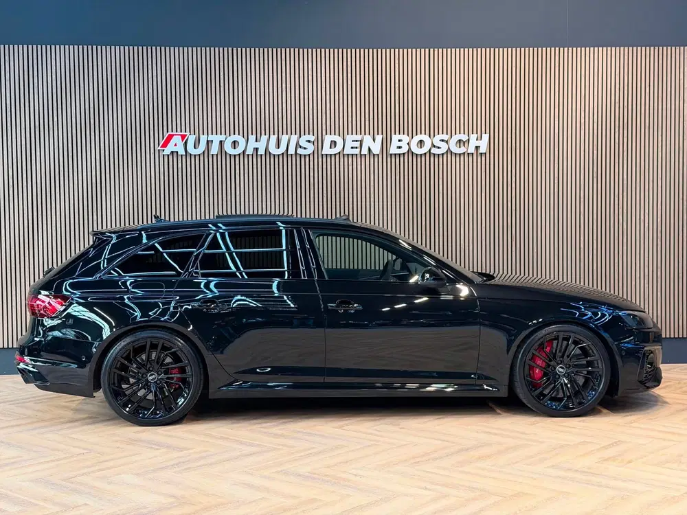Audi RS4 2.9 TFSI Quattro uit 2021, foto 4