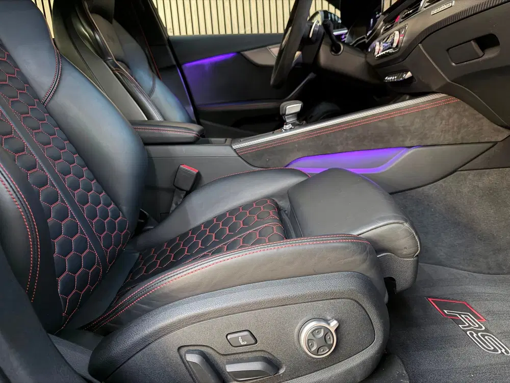 Audi RS4 2.9 TFSI Quattro uit 2021, foto 7