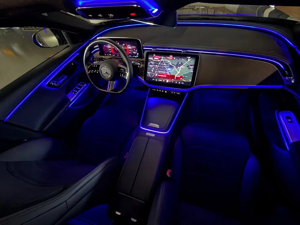 Mercedes-Benz E-Klasse 200 Amg night Panorama Sfeerve uit 2024, foto 19