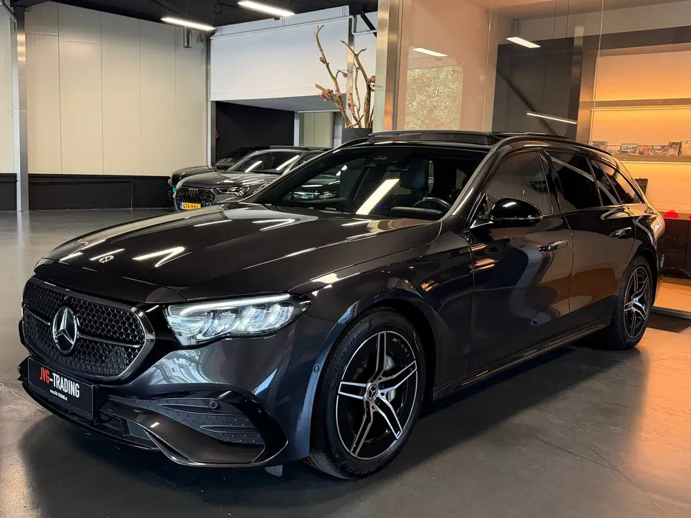 Mercedes-Benz E-Klasse 200 Amg night Panorama Sfeerve uit 2024, foto 9