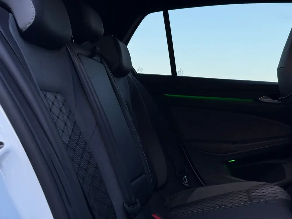 Volkswagen Golf 1.5 eTSI 3x R-Line| Pano | HuD | Matrix uit 2022, foto 11