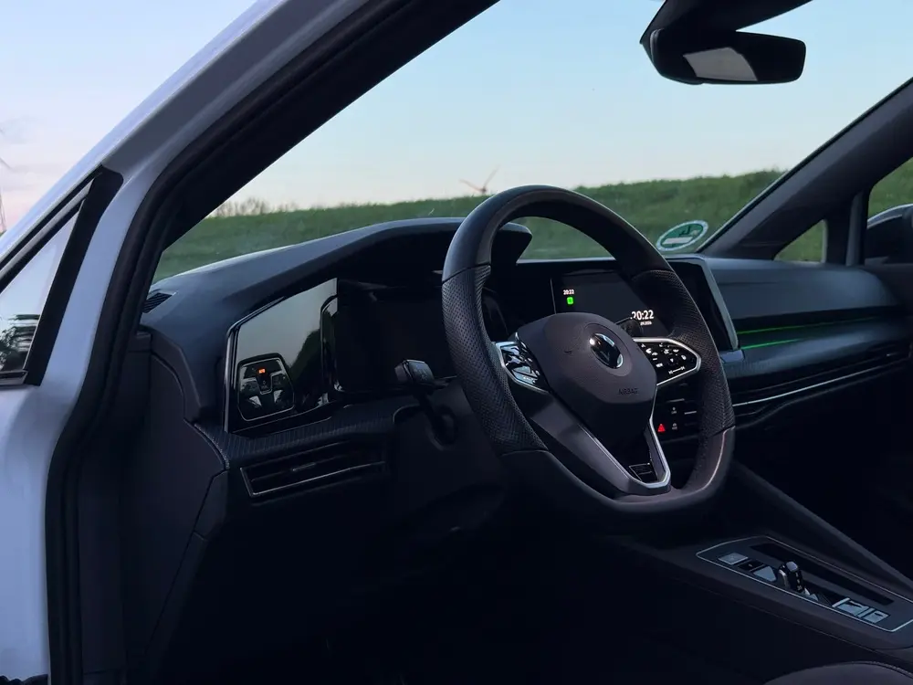 Volkswagen Golf 1.5 eTSI 3x R-Line| Pano | HuD | Matrix uit 2022, foto 14