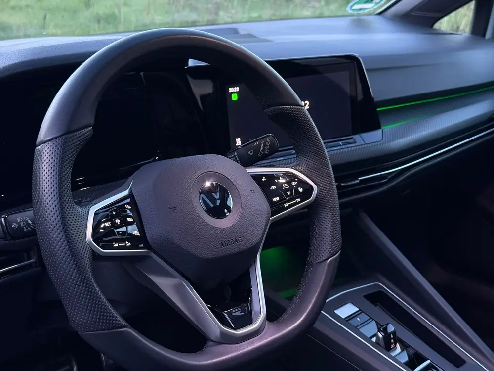 Volkswagen Golf 1.5 eTSI 3x R-Line| Pano | HuD | Matrix uit 2022, foto 15