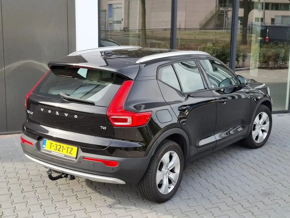 Volvo XC40 2.0 T4 190pk l Camera l 2019 l Harman Kardon uit 2019, foto 19