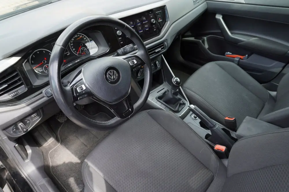 Volkswagen Polo 1.0 MPI Comfortline uit 2019, foto 3
