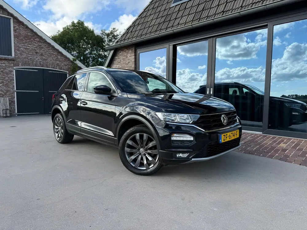 Volkswagen T-Roc Automaat 1.5 TSI Style uit 2019