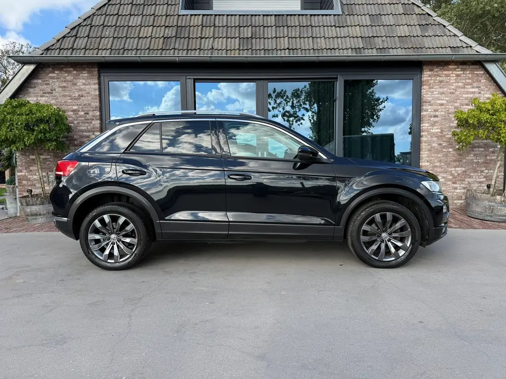 Volkswagen T-Roc Automaat 1.5 TSI Style uit 2019, foto 2
