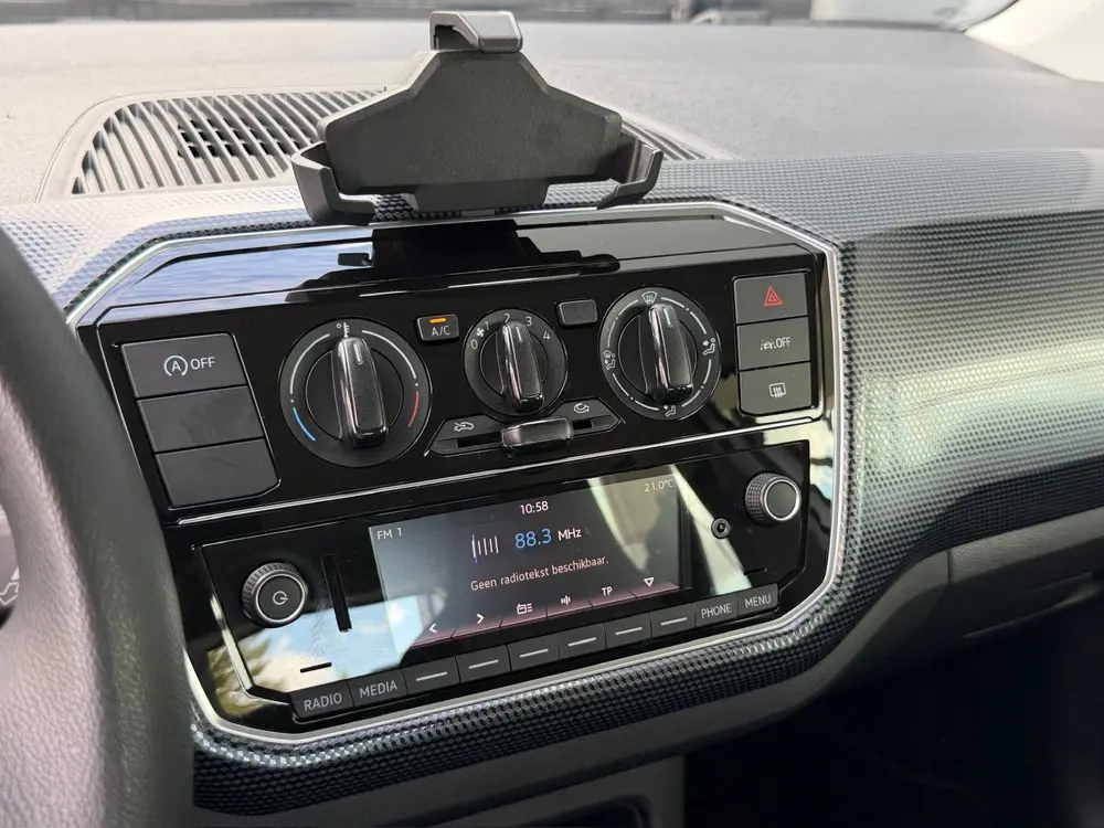 Volkswagen Up! 1.0 5-deurs | Camera | Cruise | Airco | Bluet uit 2021, foto 13