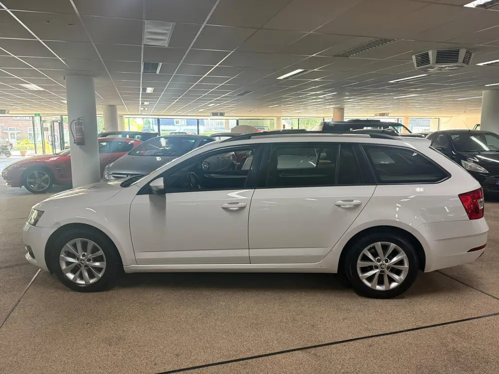 Skoda Octavia 1.5 TSI Greentech Ambition Business uit 2019, foto 6