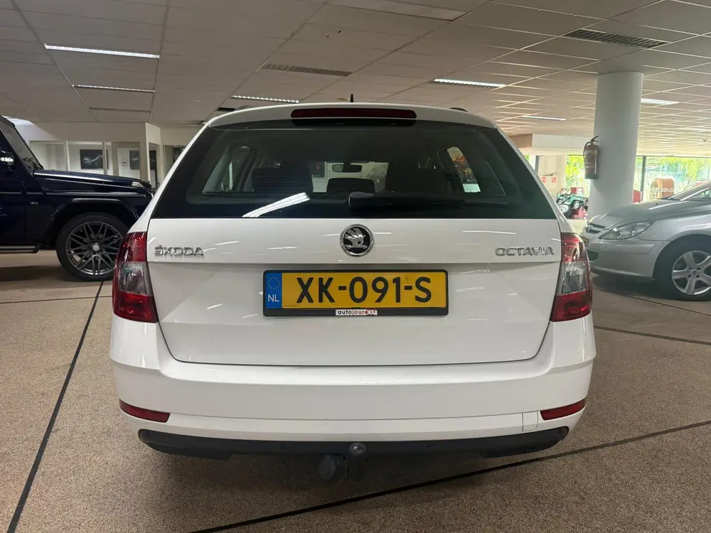 Skoda Octavia 1.5 TSI Greentech Ambition Business uit 2019, foto 9