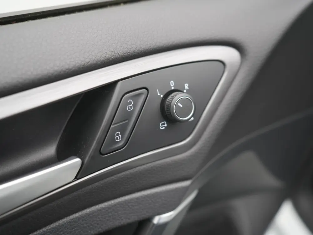 Volkswagen E-Golf Electric - RIJKLAARPRIJS - SOH 90% - Volle uit 2019, foto 15