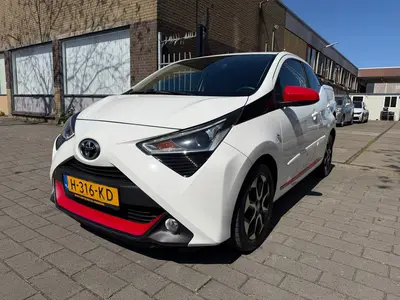 Toyota Aygo 1.0 VVT-i x-joy NAP uit 2020