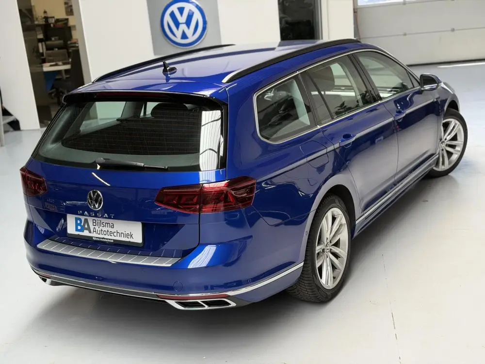 Volkswagen Passat Variant 1.5 TSI R-Line | Matrix | Camera uit 2021, foto 11