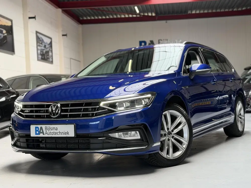 Volkswagen Passat Variant 1.5 TSI R-Line | Matrix | Camera uit 2021, foto 2