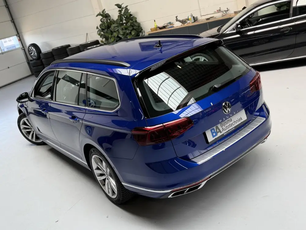 Volkswagen Passat Variant 1.5 TSI R-Line | Matrix | Camera uit 2021, foto 9