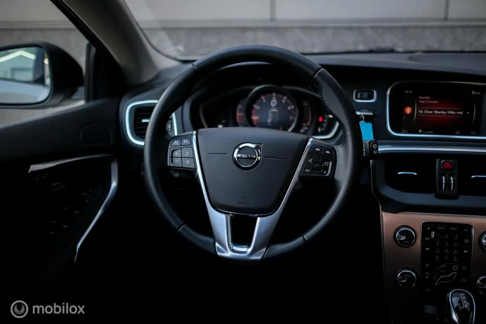 Volvo V40 1.5 T3 Polar+ Automaat | Trekhaak | uit 2019, foto 20