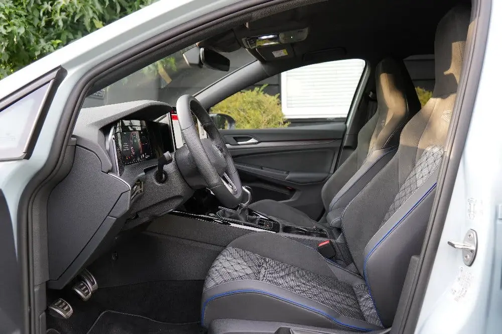Volkswagen Golf Variant 1.5 TSI R-line | IQLight | Head-Up | uit 2025, foto 15
