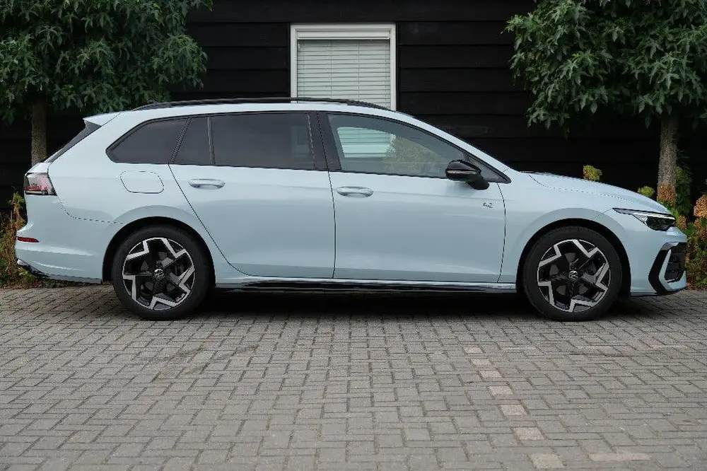 Volkswagen Golf Variant 1.5 TSI R-line | IQLight | Head-Up | uit 2025, foto 20