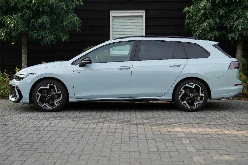 Volkswagen Golf Variant 1.5 TSI R-line | IQLight | Head-Up | uit 2025, foto 6