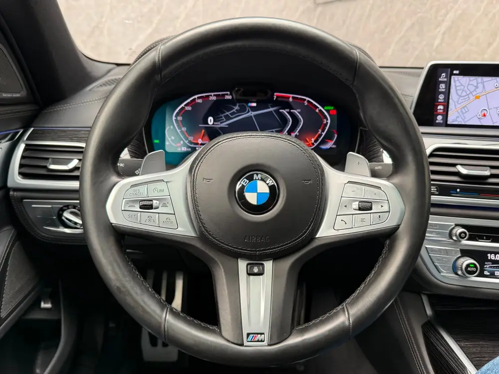 BMW 7-serie 750i xDrive 530 PK uit 2019, foto 14