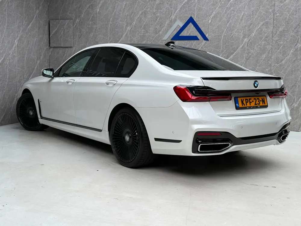 BMW 7-serie 750i xDrive 530 PK uit 2019, foto 2