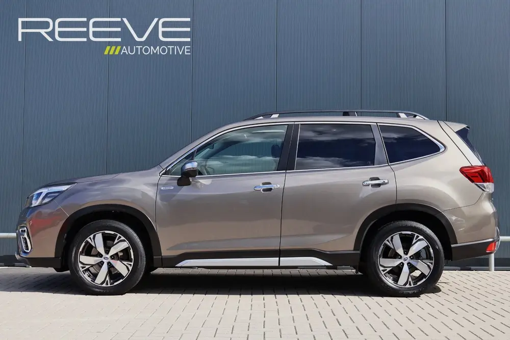 Subaru Forester 2.0i e-BOXER Premium 4WD | Trekhaak | Leer | uit 2021, foto 2